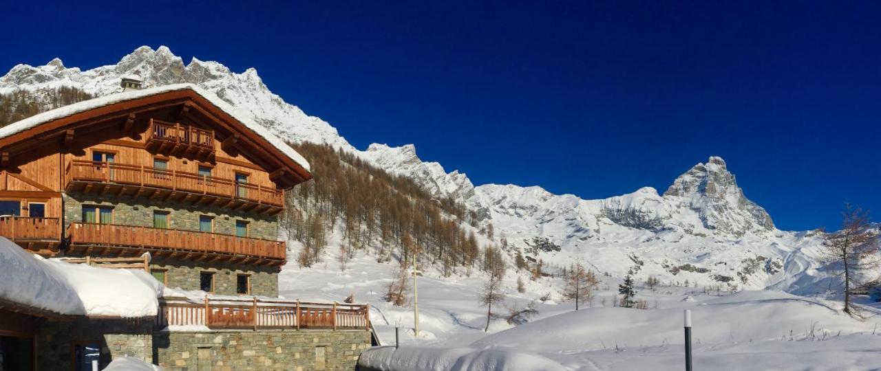 3 Chalets Aparthotel Breuil-Cervinia Exterior foto